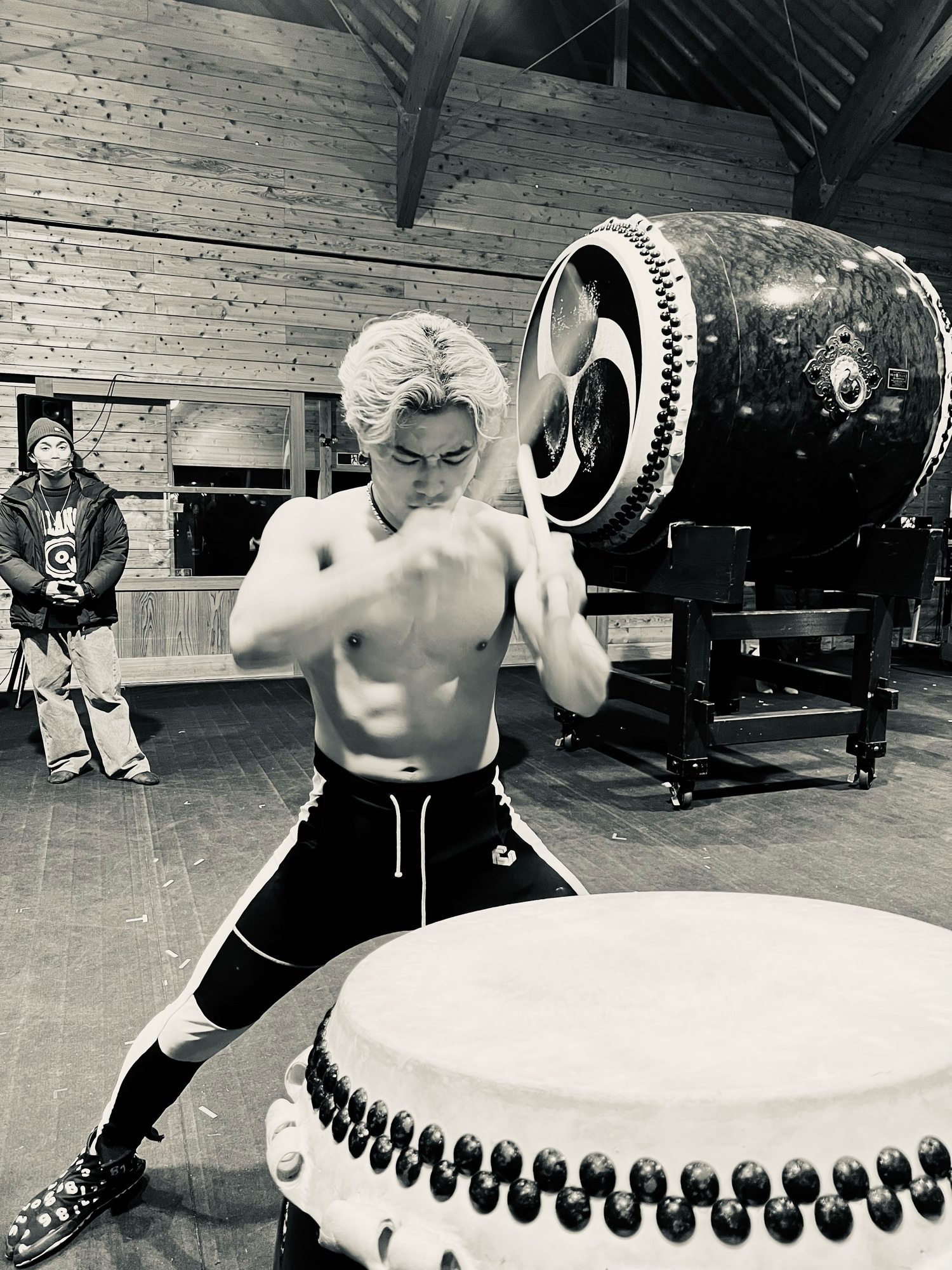 ゴゴゴゴゴォー