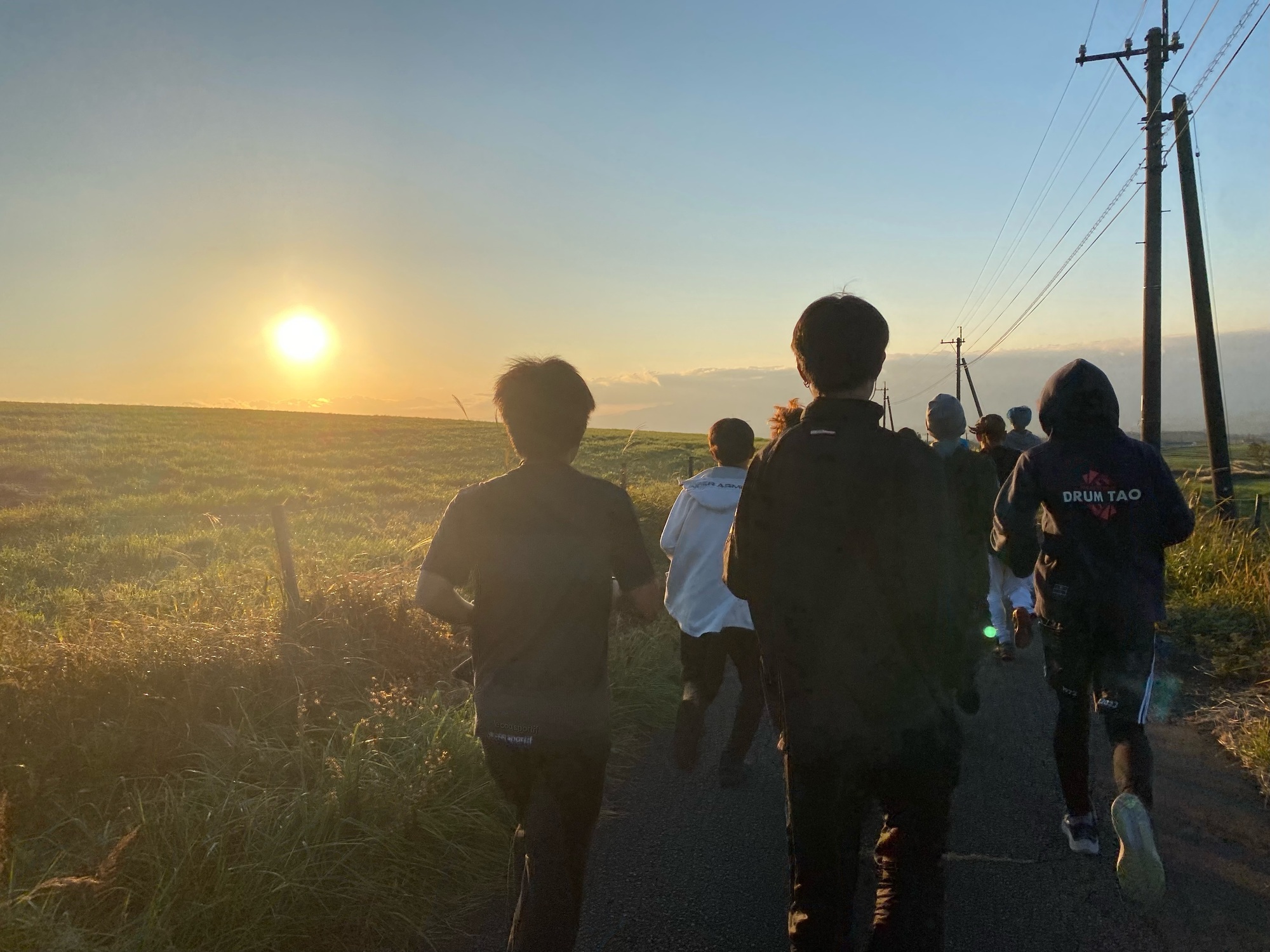 朝から