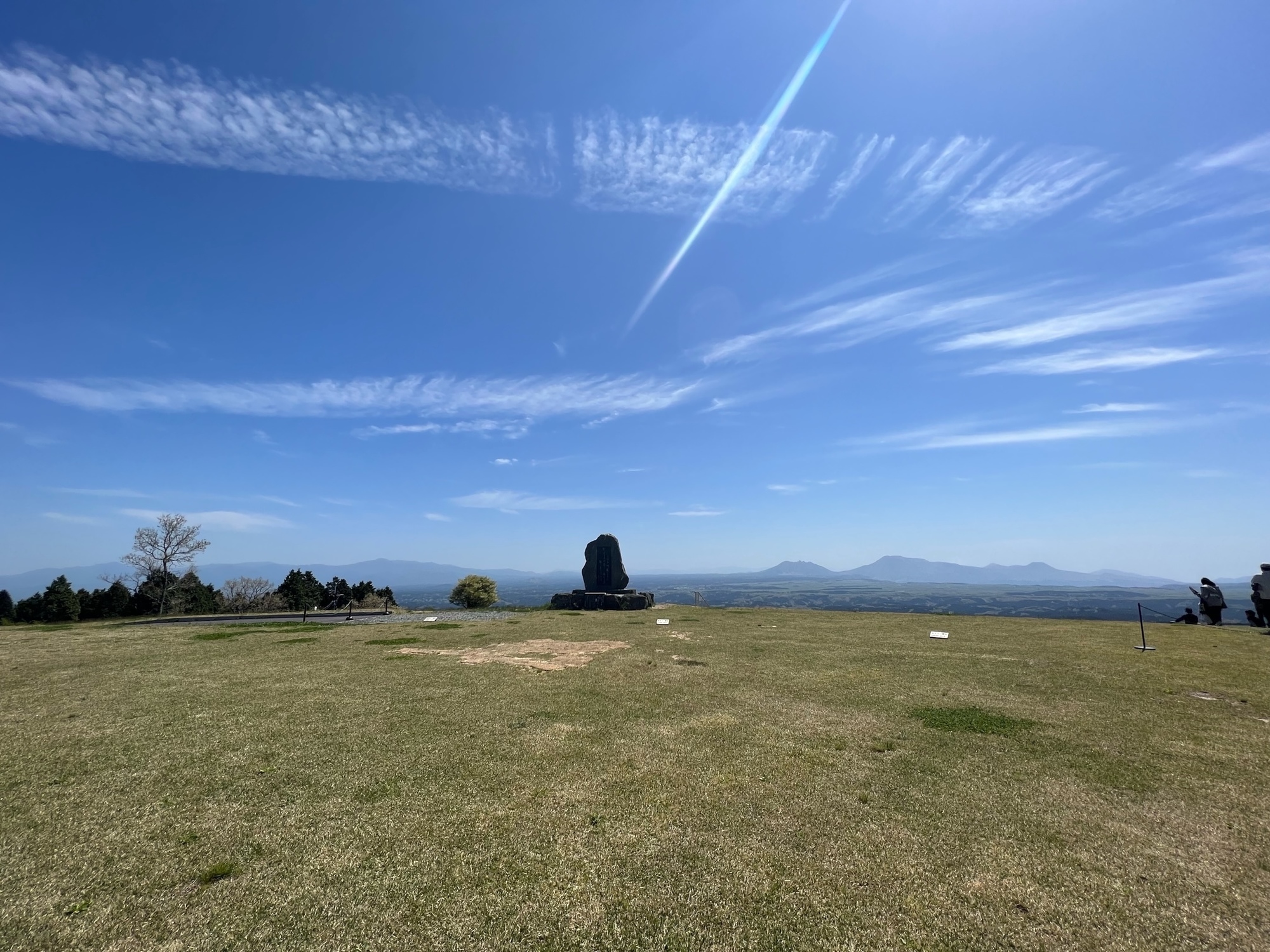 今日も丘は