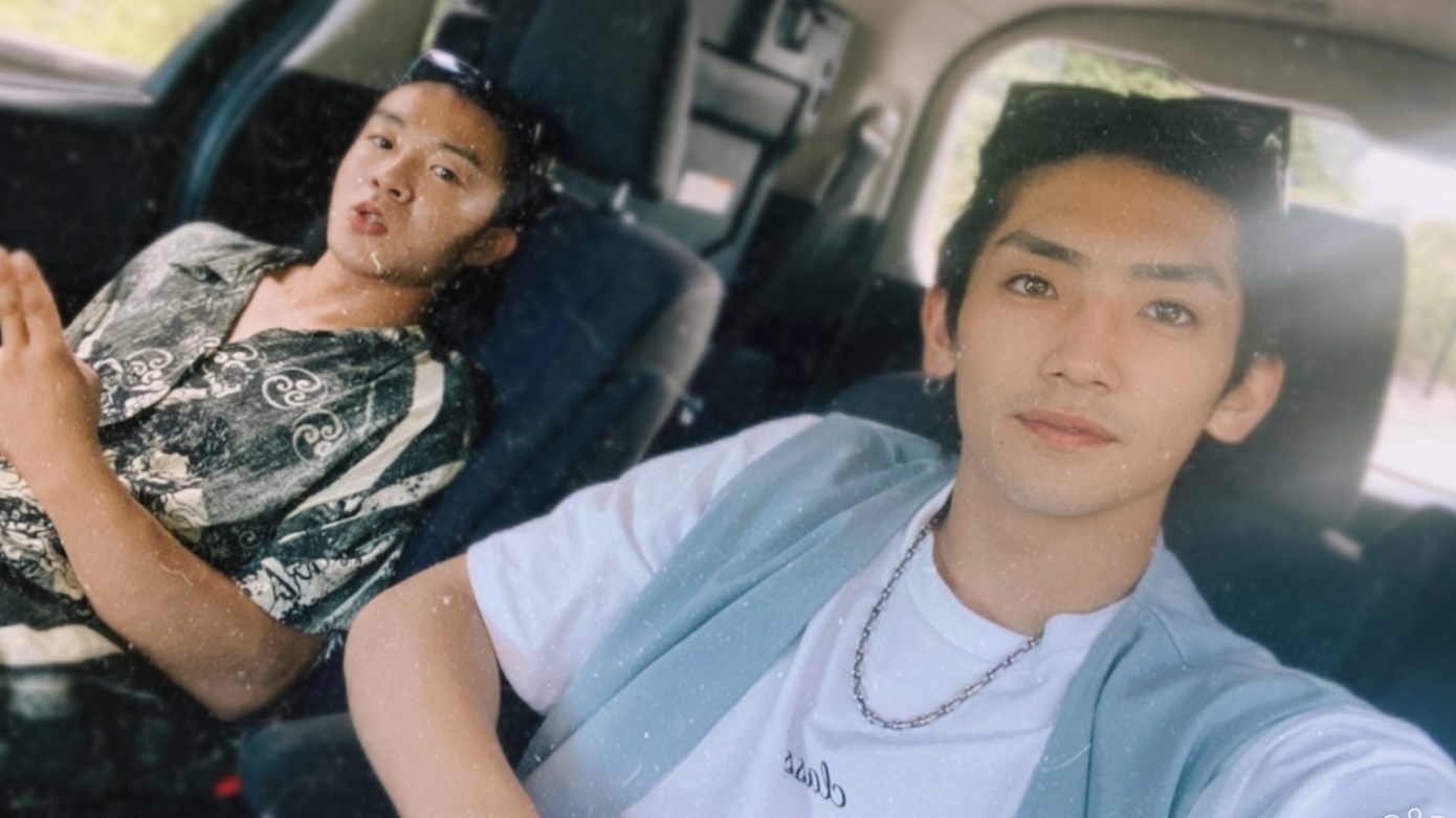 🚗