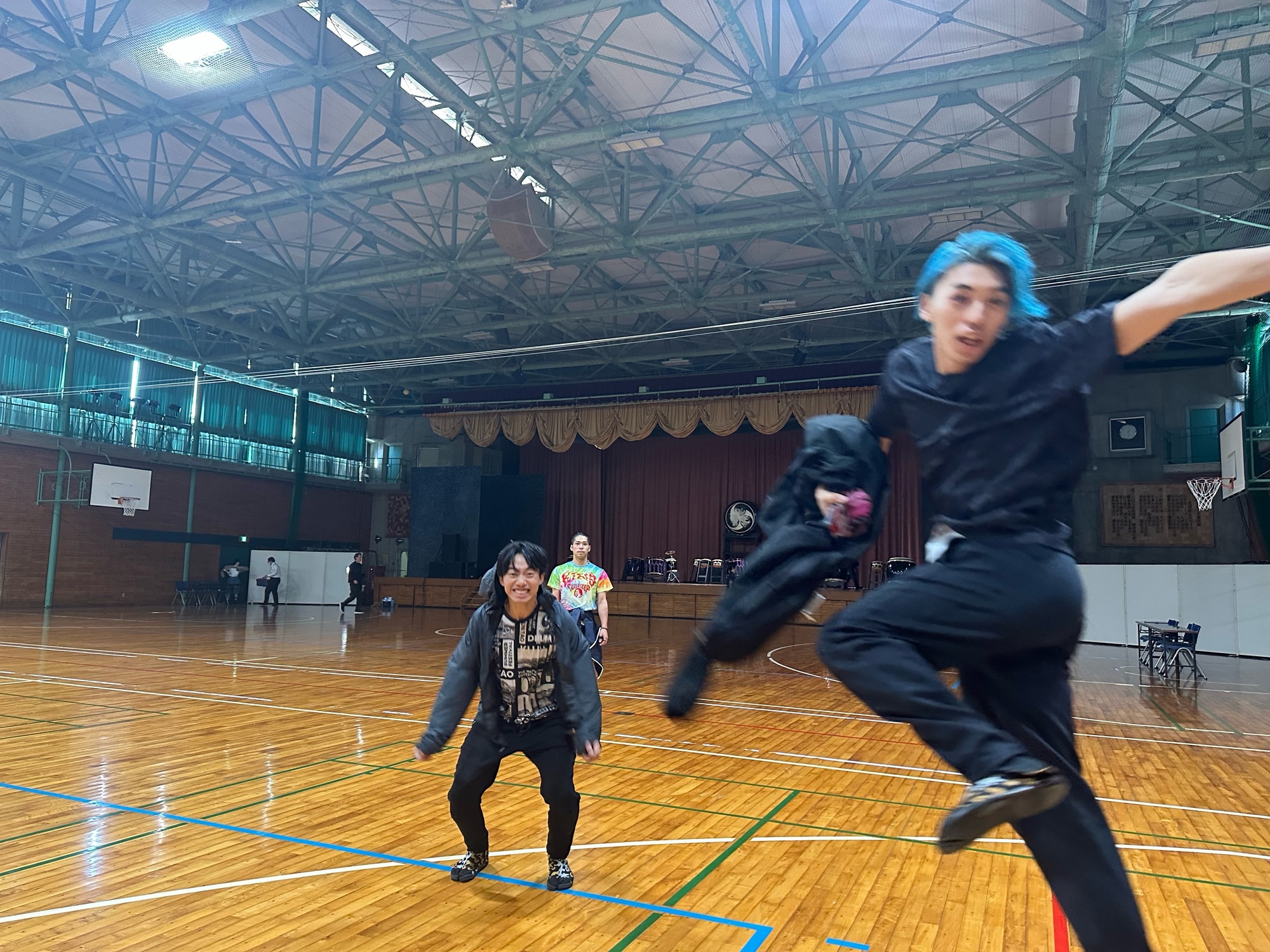 ジャーンプ