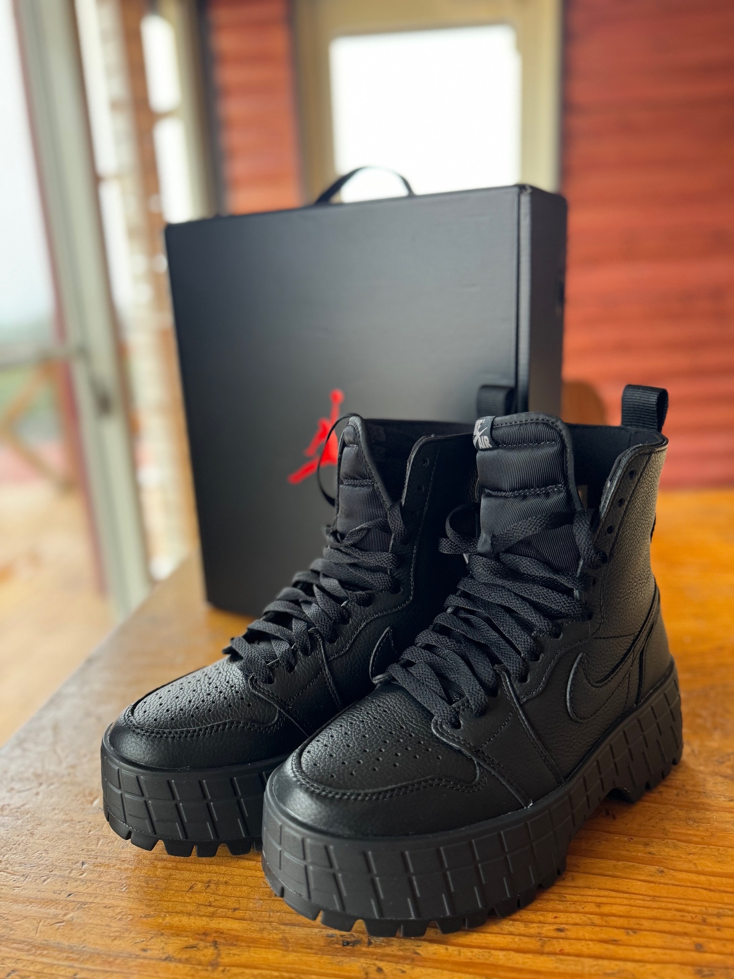 NEW👞