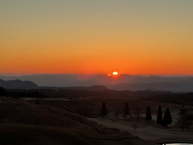 🌅