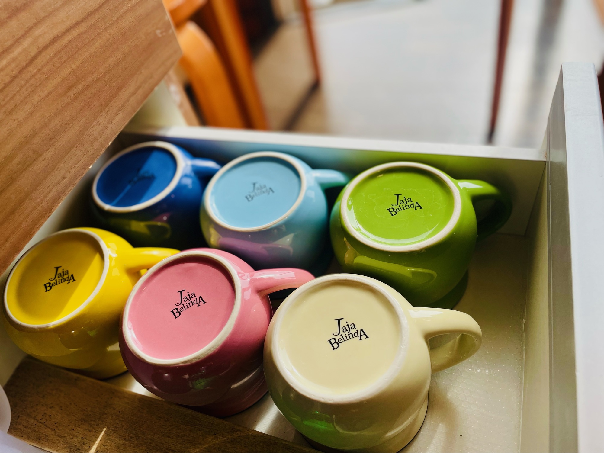 マグカップ色々。