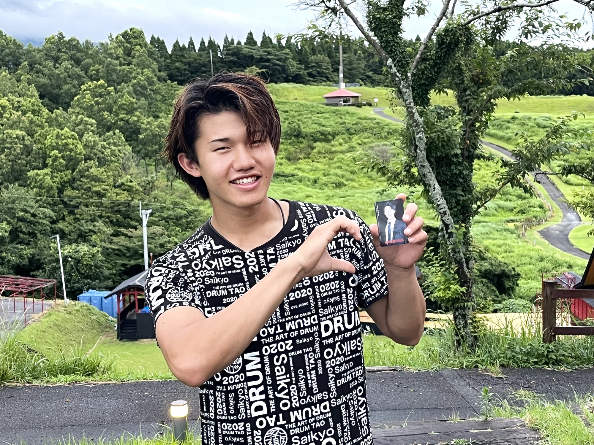 隠れ...