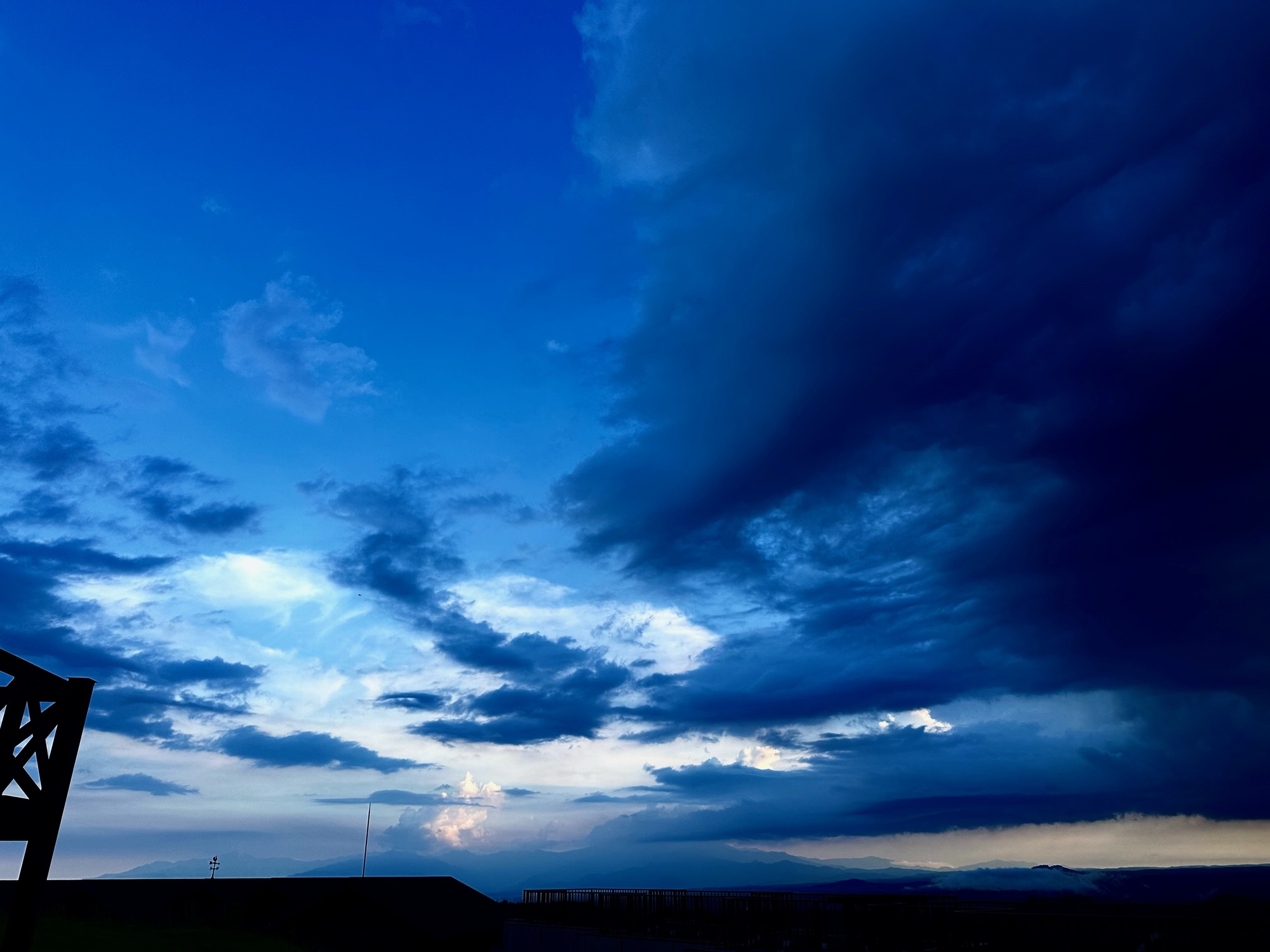 今日の空