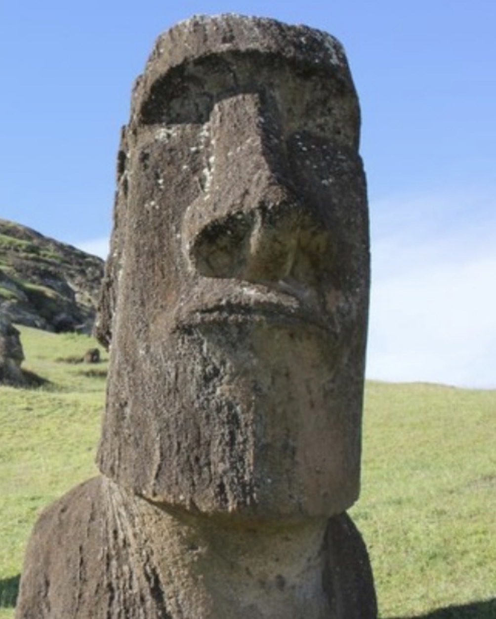 🗿