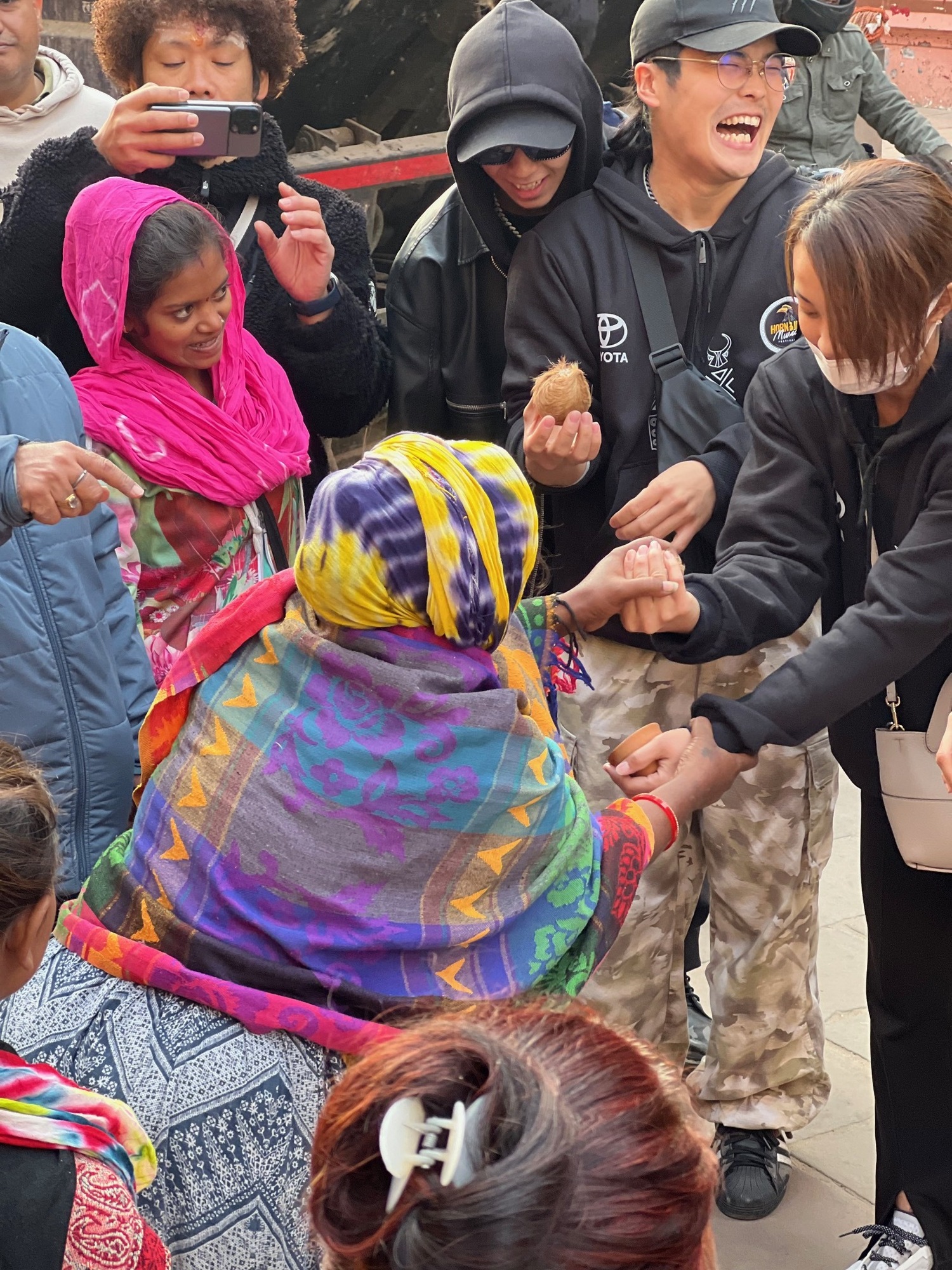 🇮🇳→🇭🇰→🇯🇵